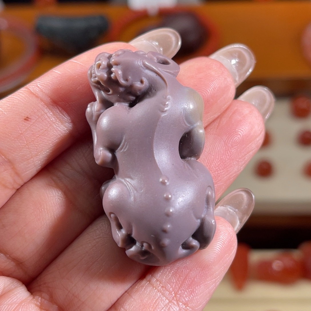 玛瑙/玉髓未镶嵌盐源貔貅41.7*21.9*14.8mm