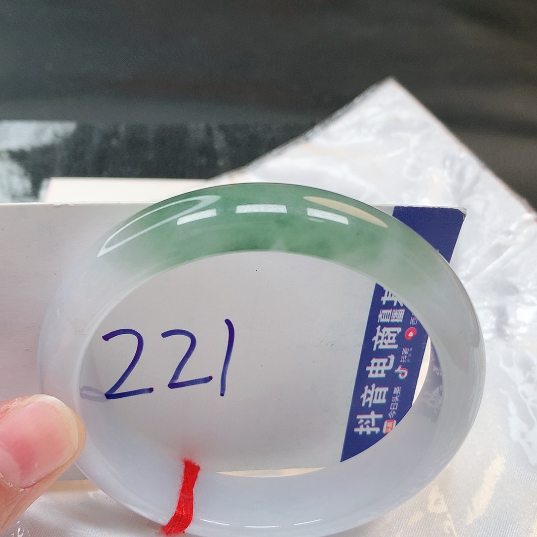 翡翠手镯未镶嵌221号