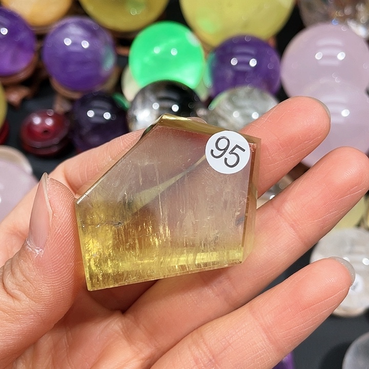 水晶水晶水晶3.43未镶嵌