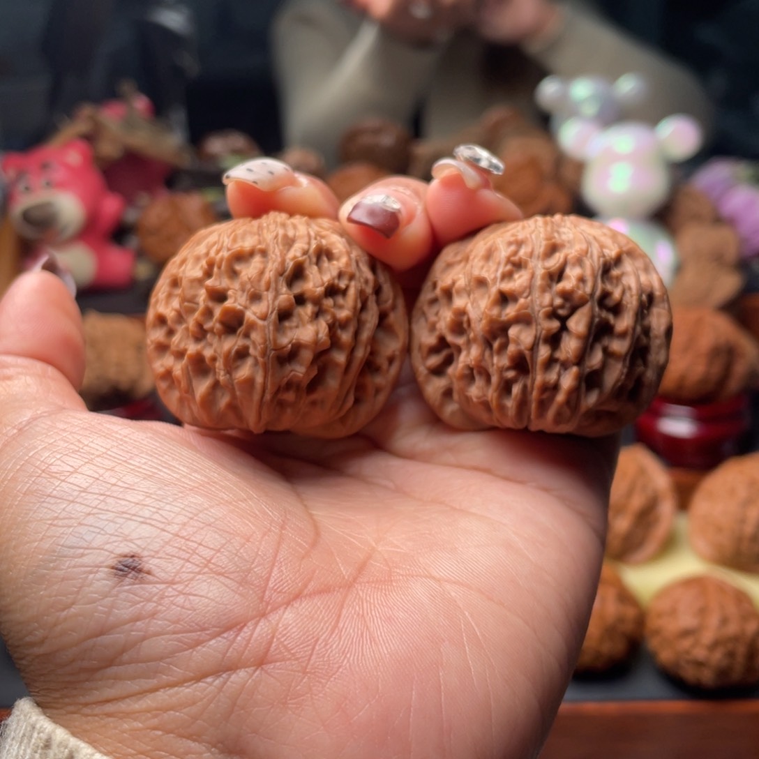 【闪购商品】文玩核桃把件专****构磨盘