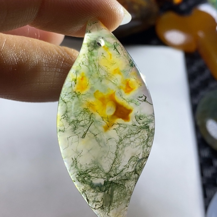 玛瑙/玉髓颈饰未镶嵌