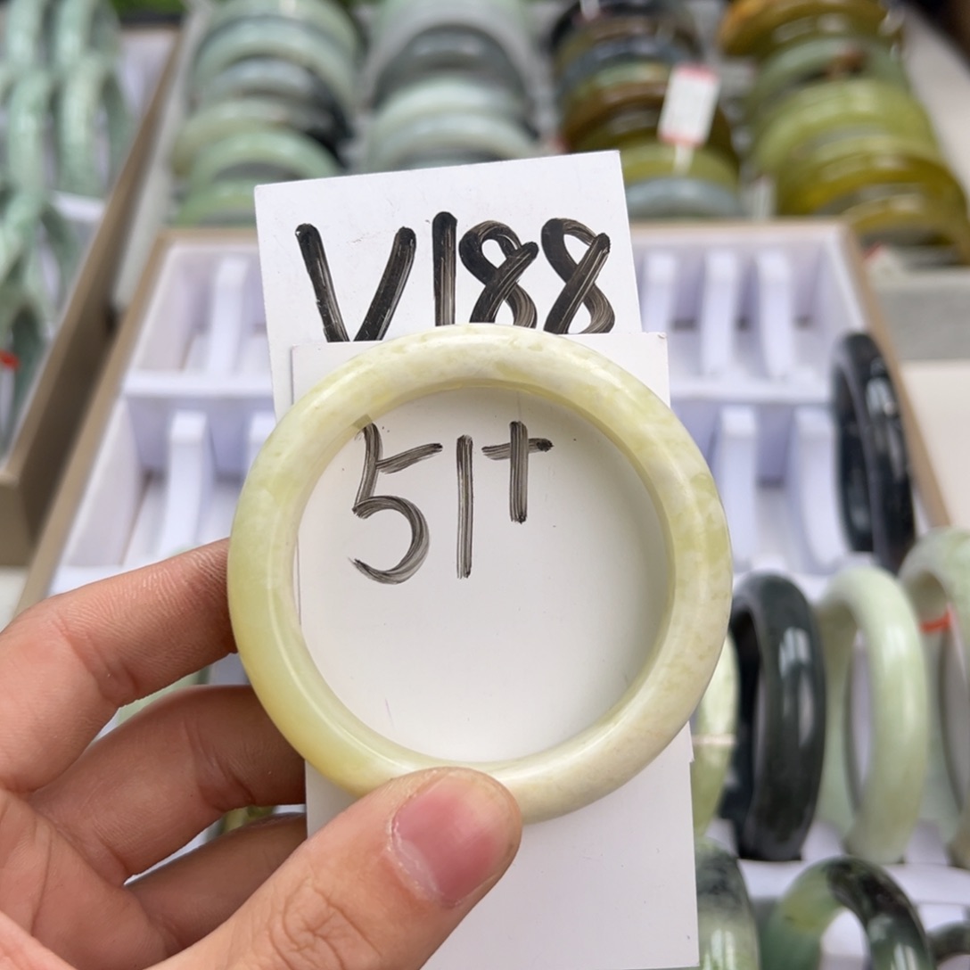 岫玉手镯未镶嵌天然岫玉微瑕