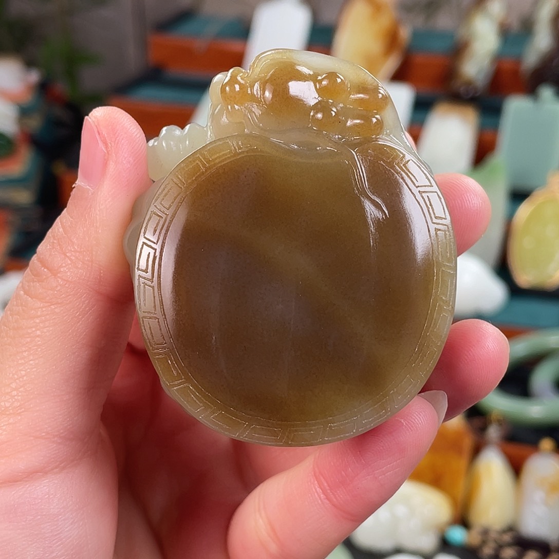 未镶嵌和田玉把件