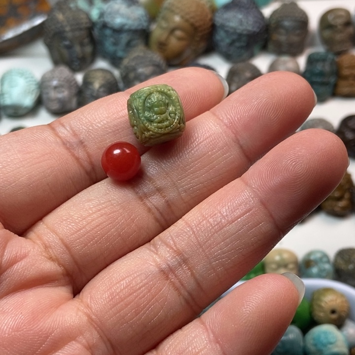 南红玛瑙未镶嵌颈饰
