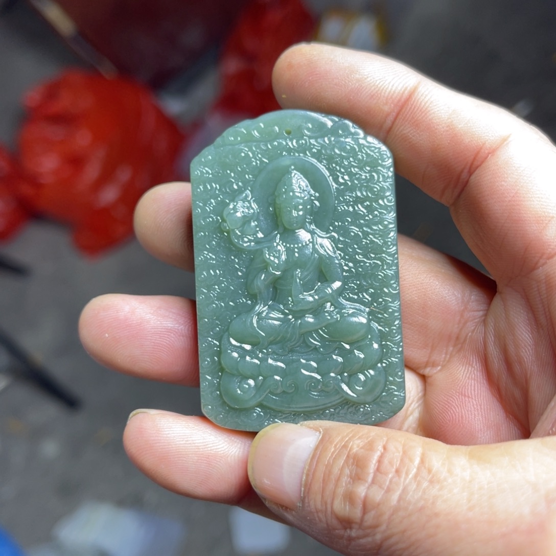 奔***石石英质玉未镶嵌颈饰