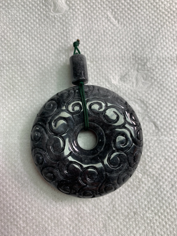 玉如军意翡翠珠宝