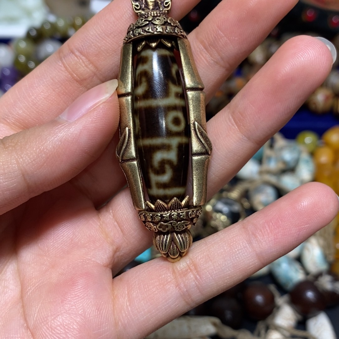 老***冬玛瑙/玉髓未镶嵌颈饰