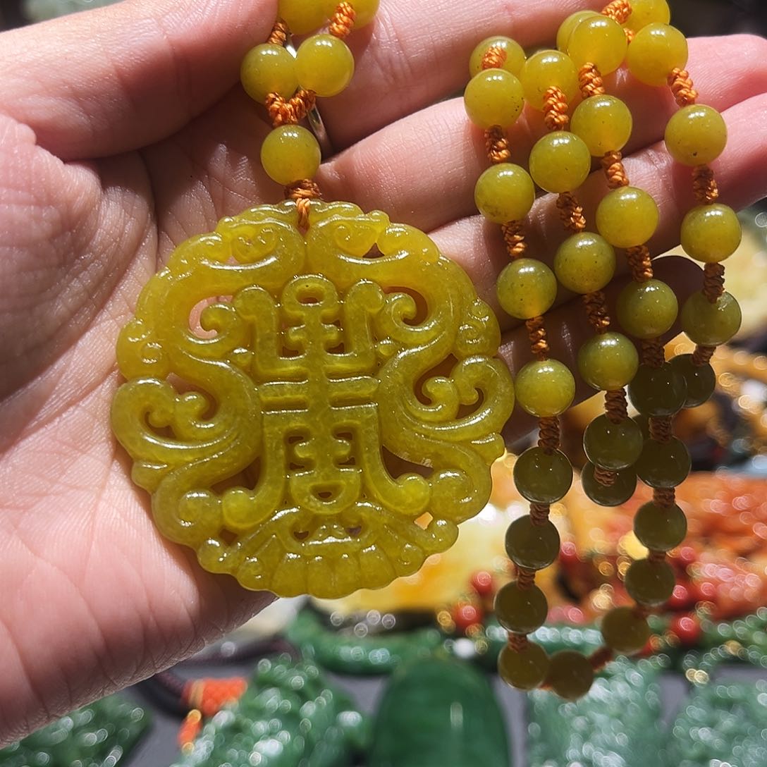 未镶嵌岫玉毛衣链