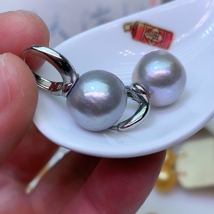 银S925镶嵌耳饰淡水珍珠