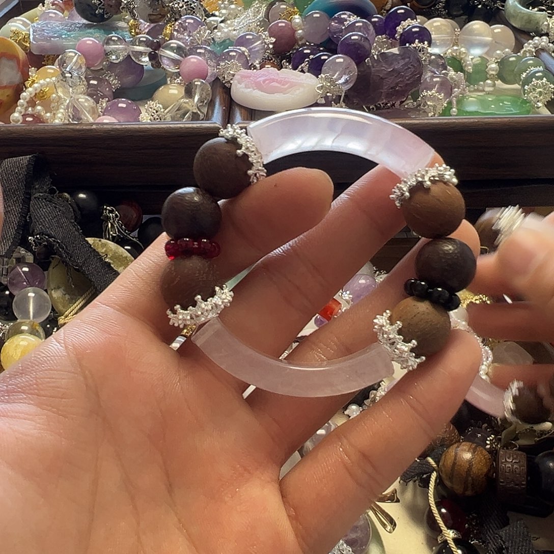 未镶嵌水晶手链水晶手链