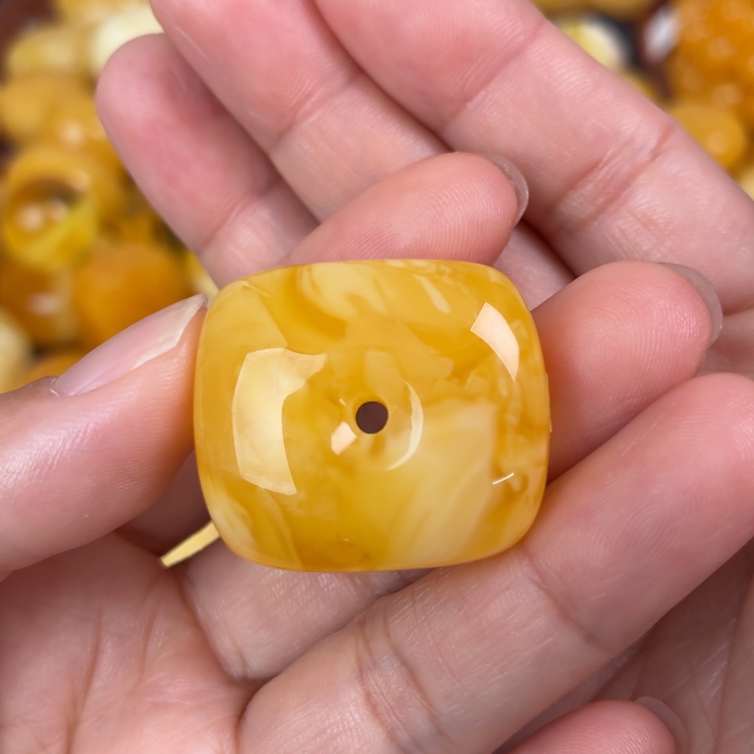 蜜蜡未镶嵌吊坠(不含链)藏扣