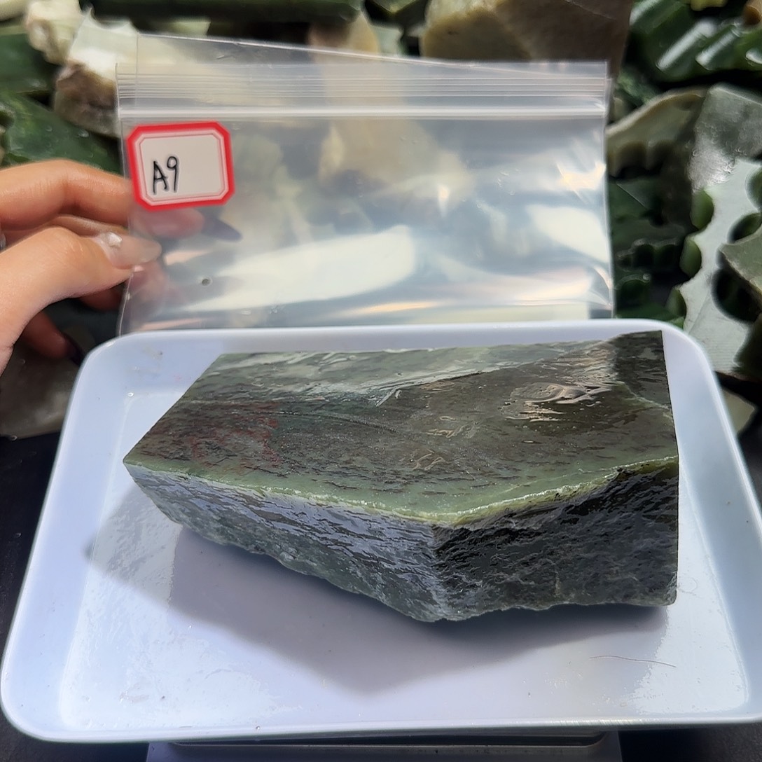 和田玉未镶嵌珠宝半成品