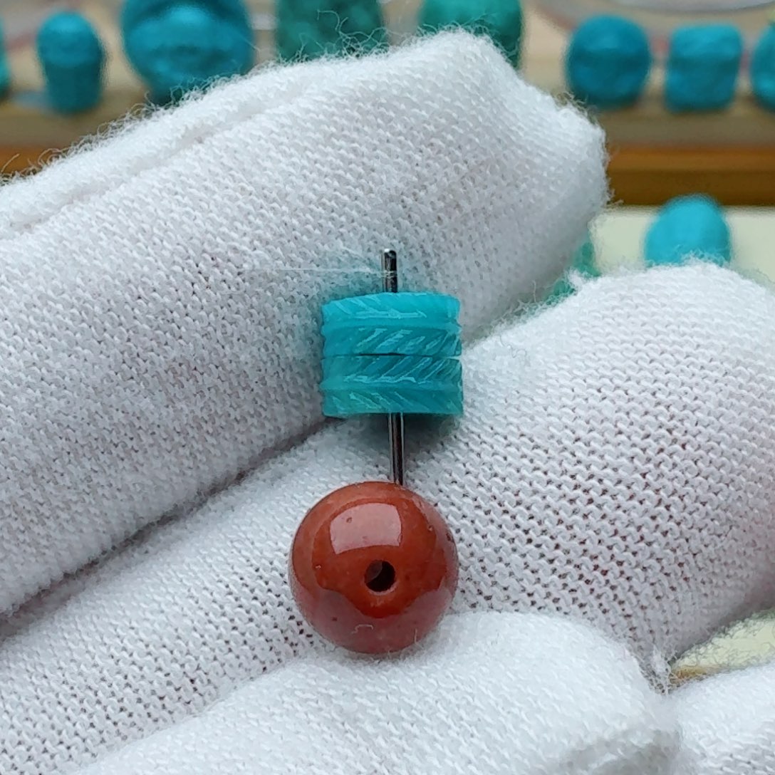 南红玛瑙未镶嵌直切羽毛隔片对珠6.2