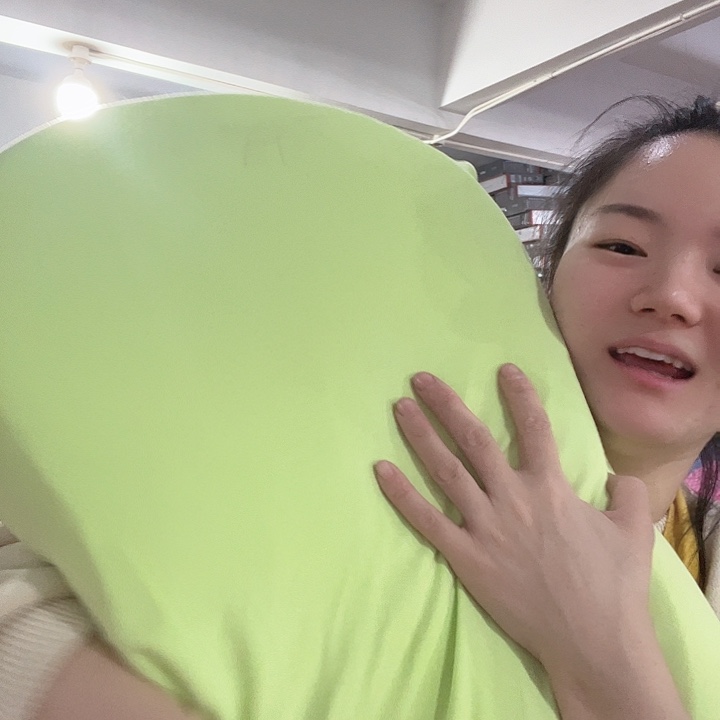 慧***姐绿色猫肚子。 记忆棉哈哈哈