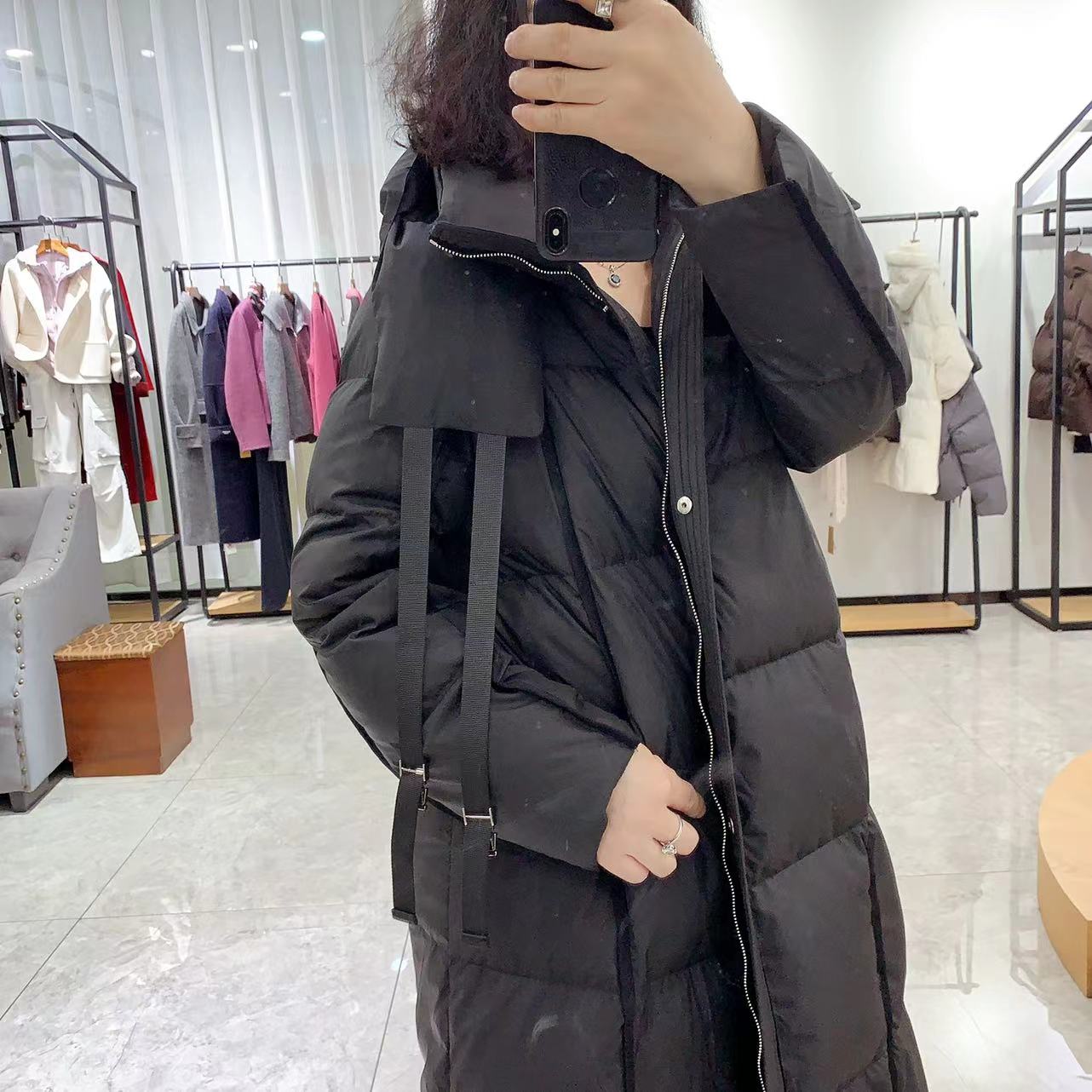 连帽飘带卡扣长款羽绒服0652