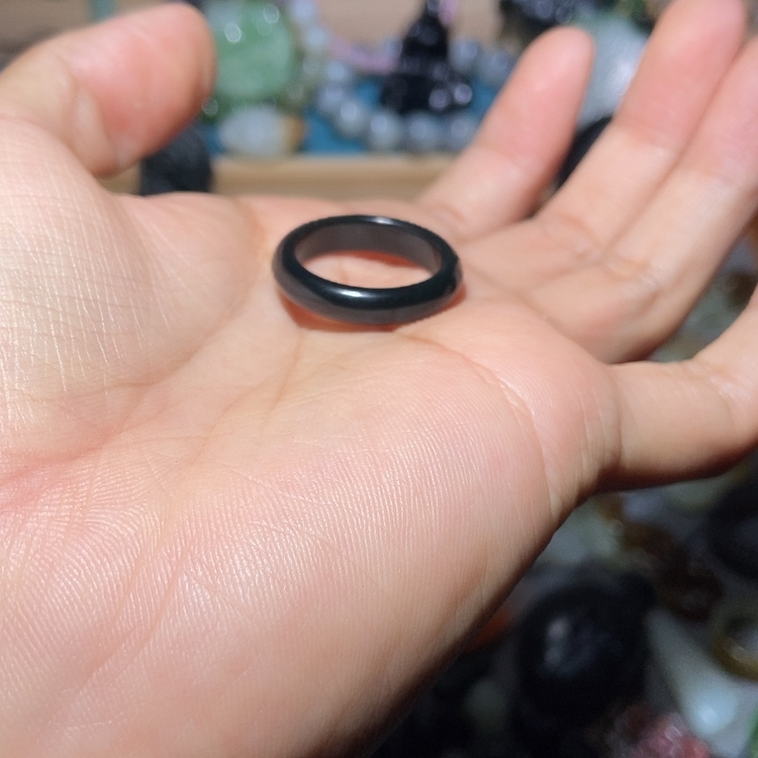 和田玉颈饰未镶嵌小**志