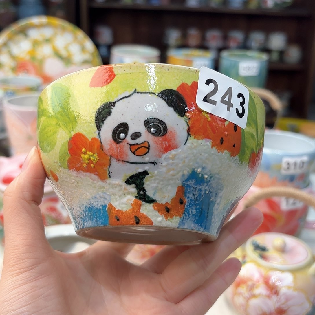 瓷片兔兔好可爱呀打