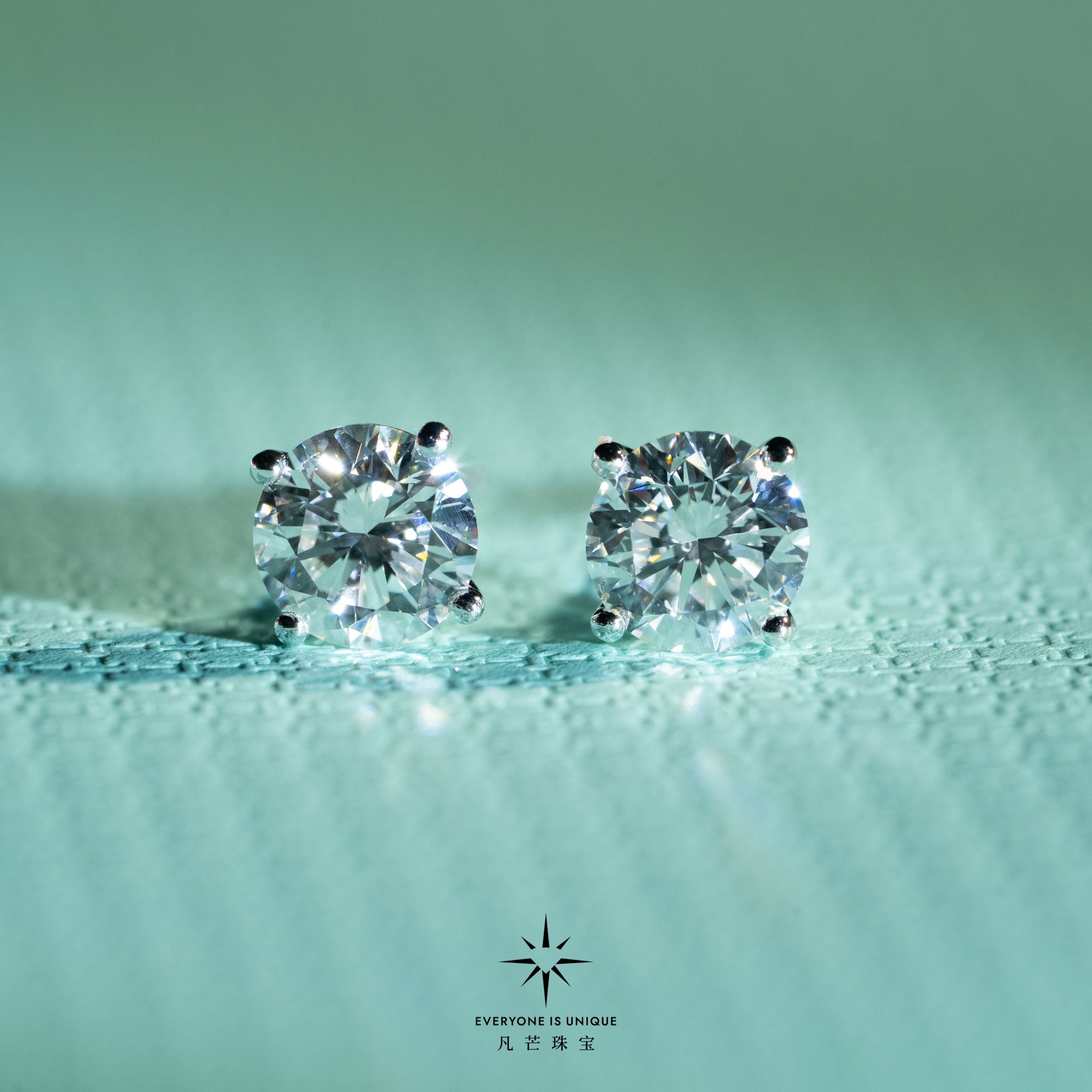 实验室培育钻石圆钻四爪耳钉一对（70分）