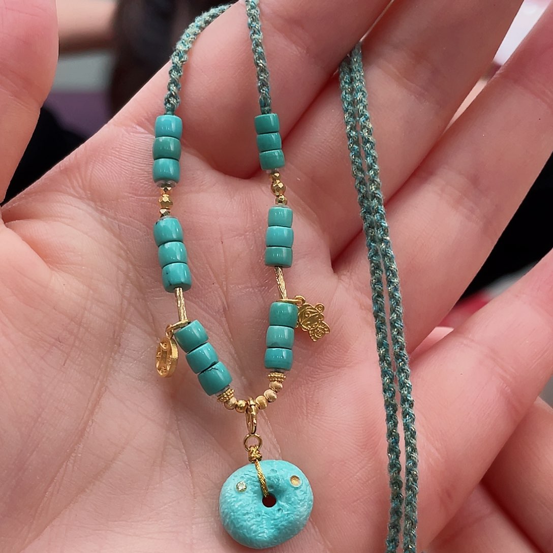 绿松石颈饰18K金镶嵌