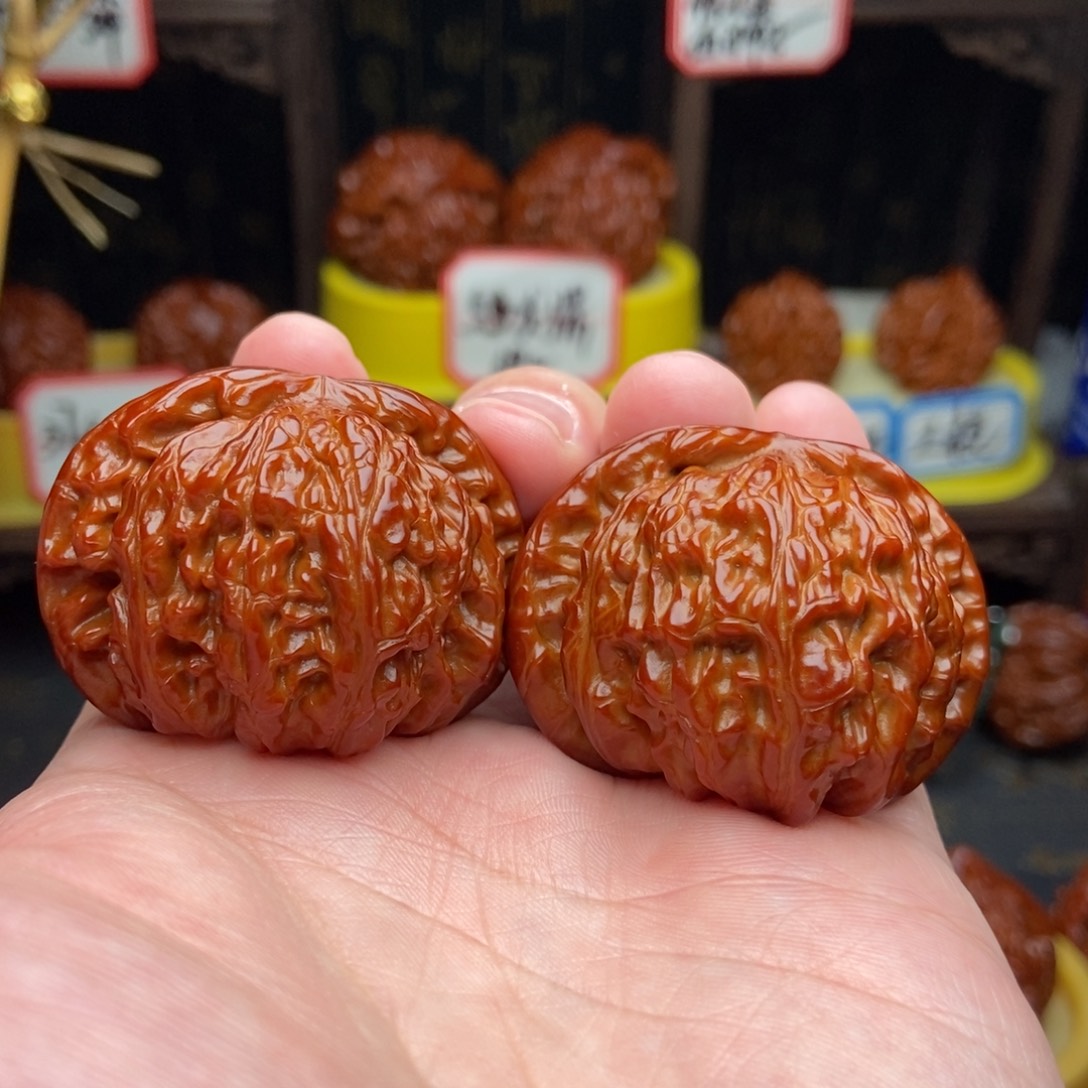 吊坠文玩核桃44白狮子