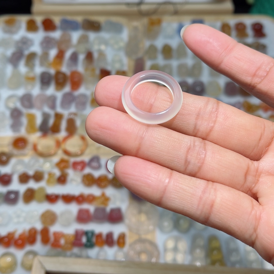 未镶嵌颈饰玛瑙/玉髓故****.