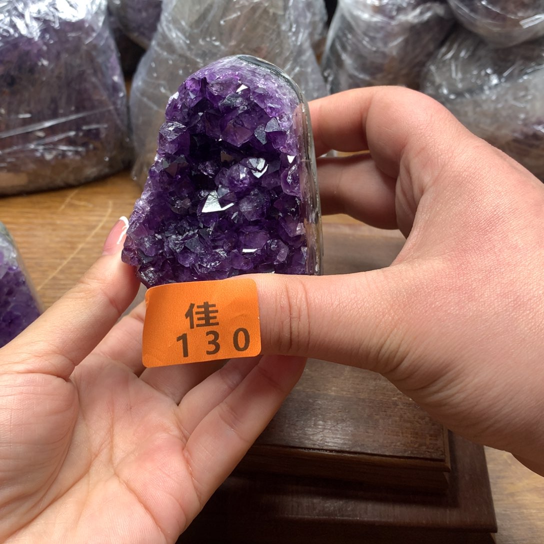 水晶大型摆件（非配饰）未镶嵌