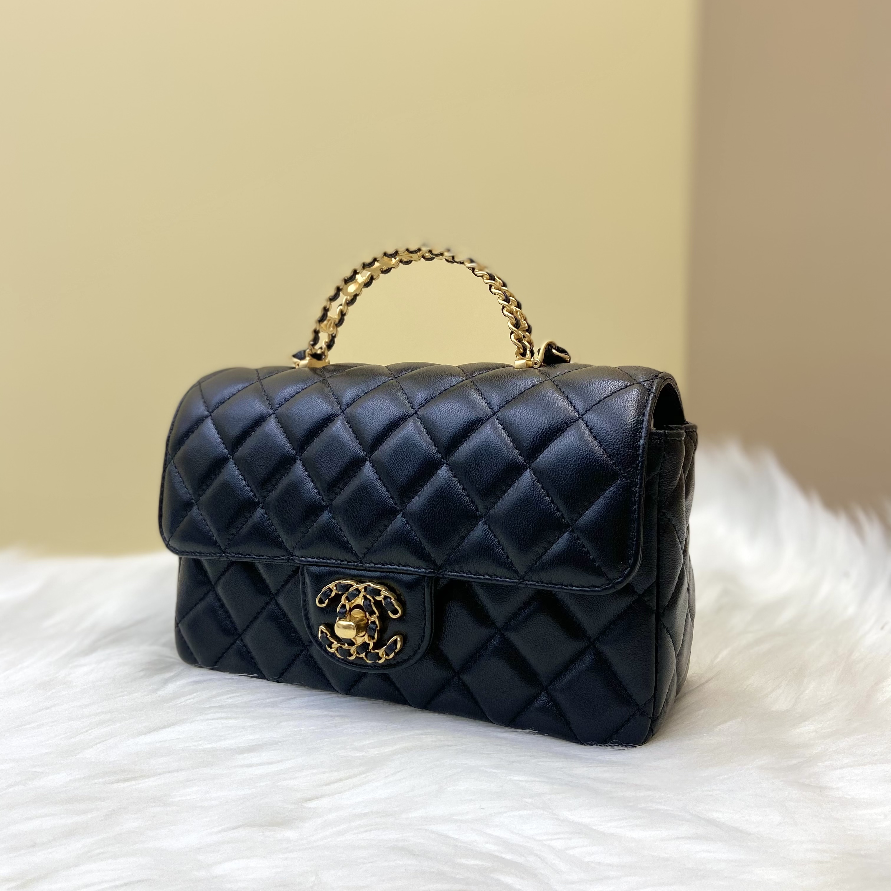 99新 Chanel/香奈儿 24C 皮穿链logo 大迷你 单肩斜挎包