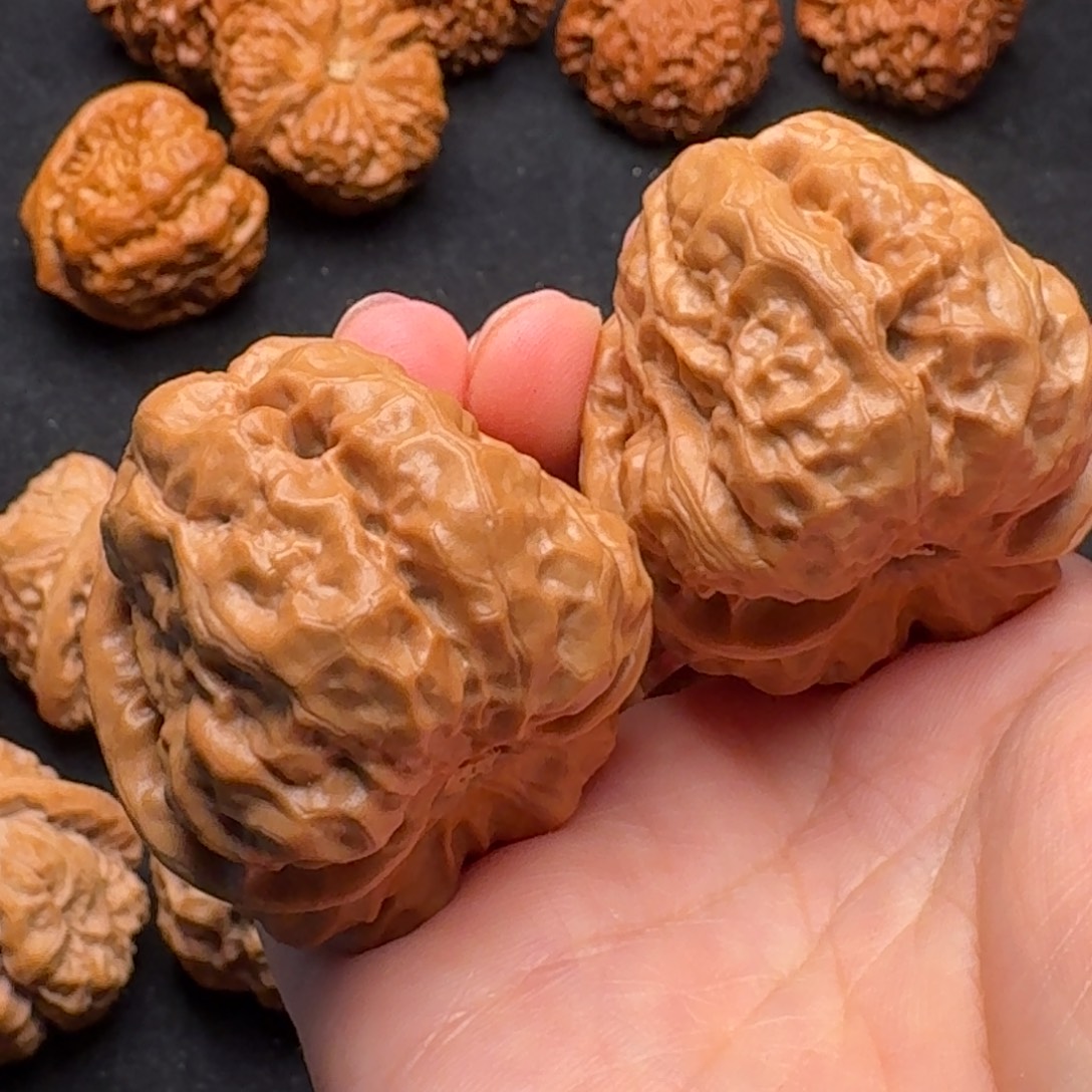 文玩核桃精品三角蛤蟆39