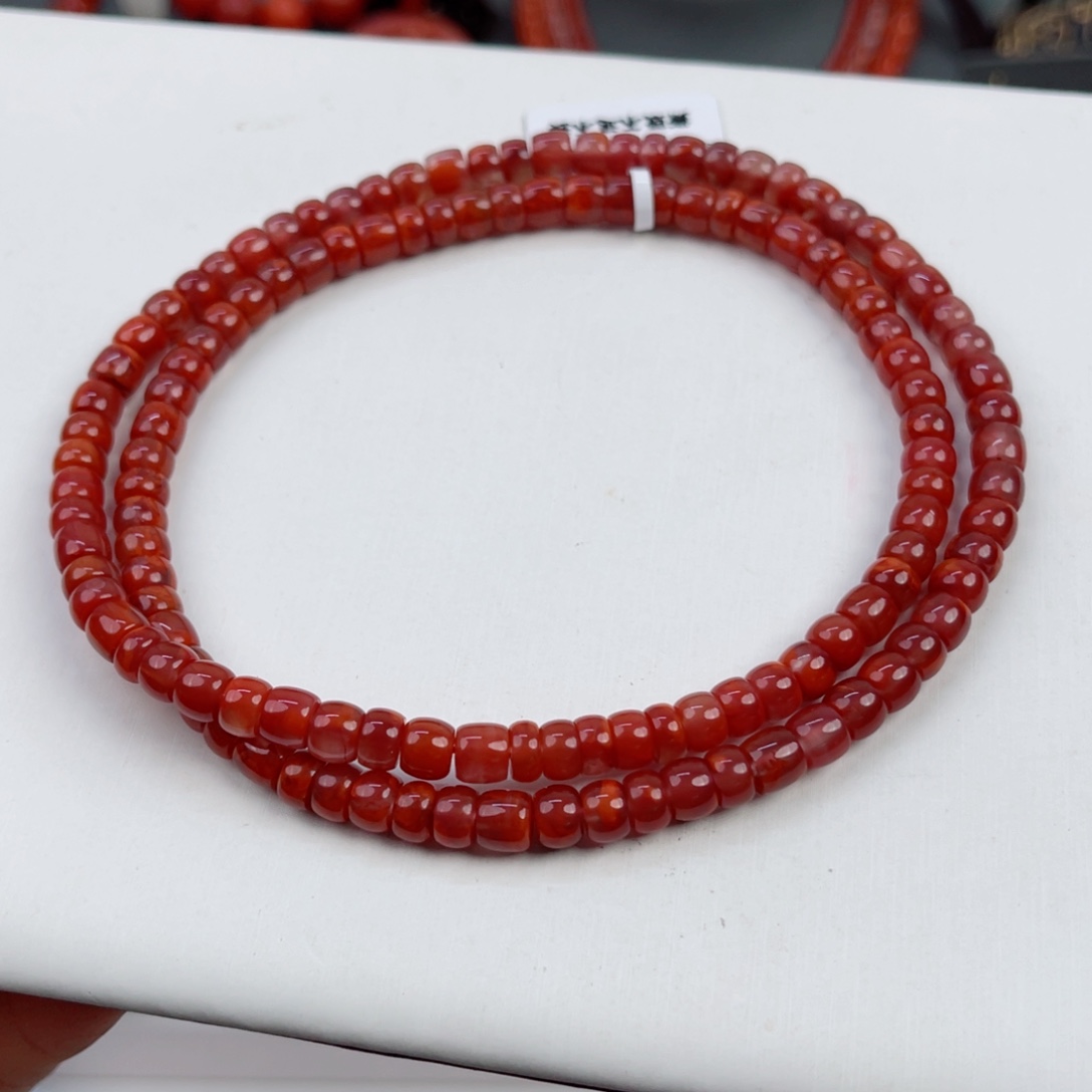 南红玛瑙瓦西牛血红直切三圈5mm未镶嵌
