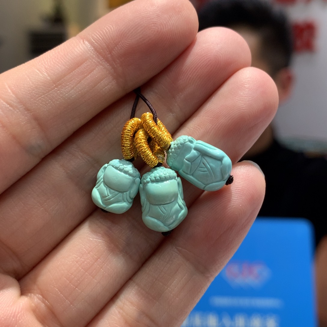 绿松石配饰未镶嵌
