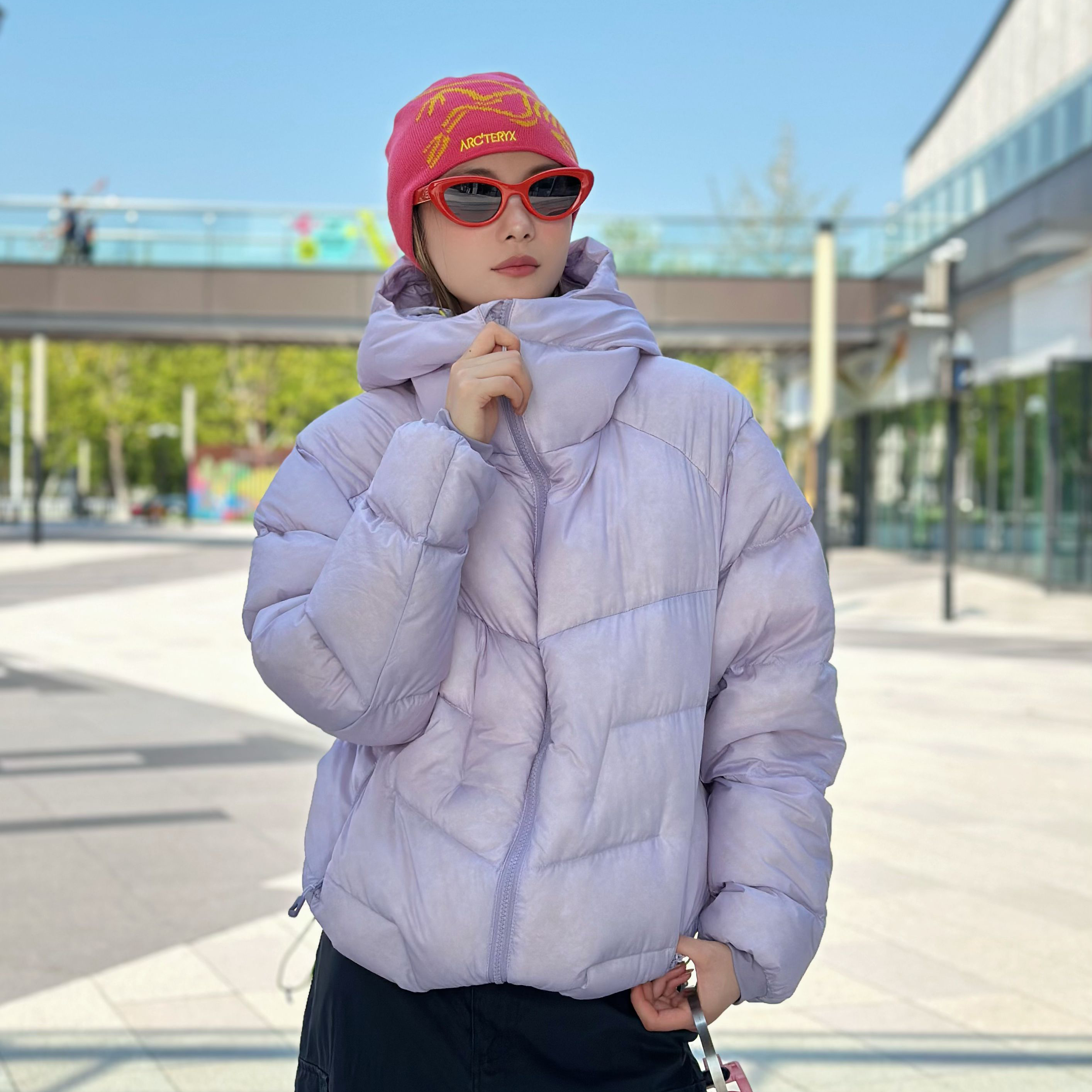 新国标白鸭绒轻量化蓬松纯色连帽加厚羽绒服超轻保暖