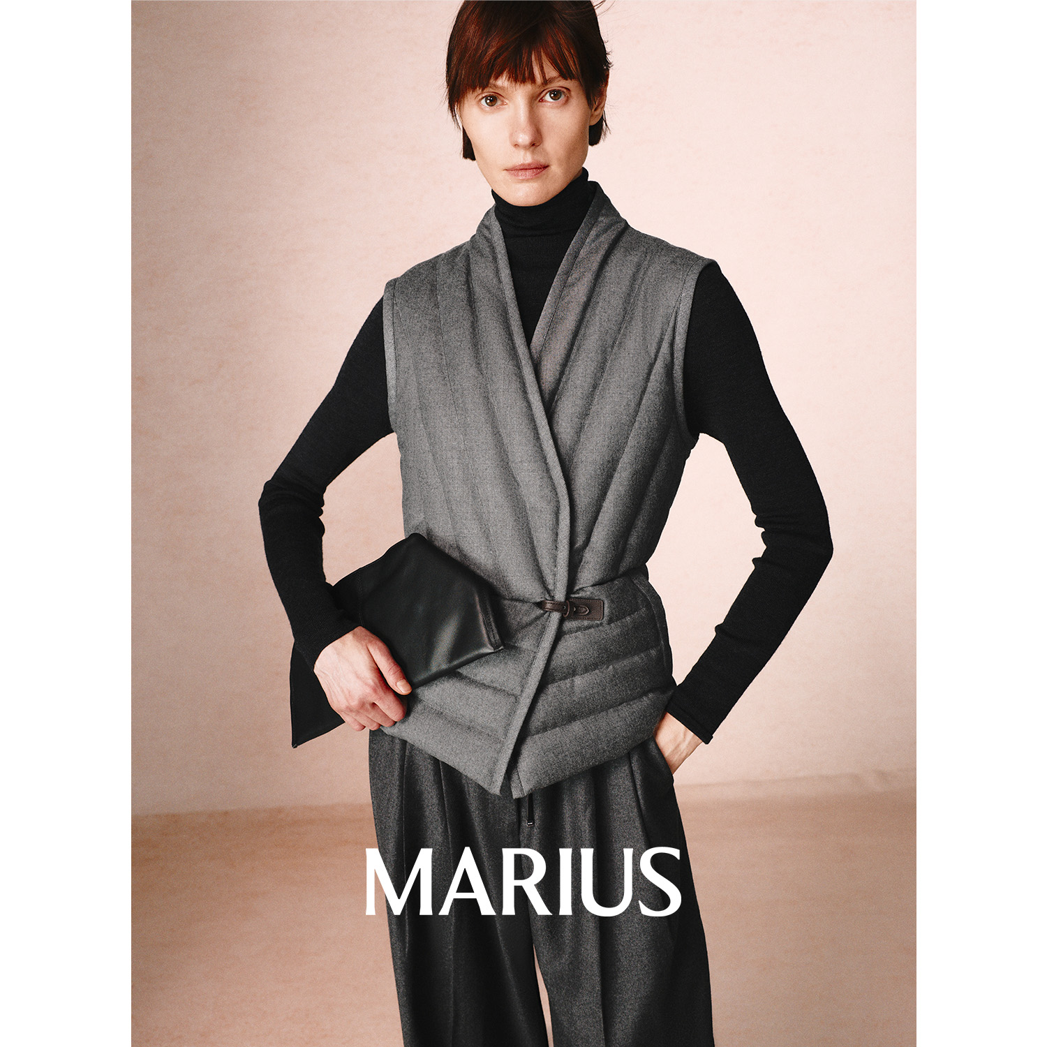 MARIUS | "蛋卷马甲"直身微收腰佰搭V领马甲