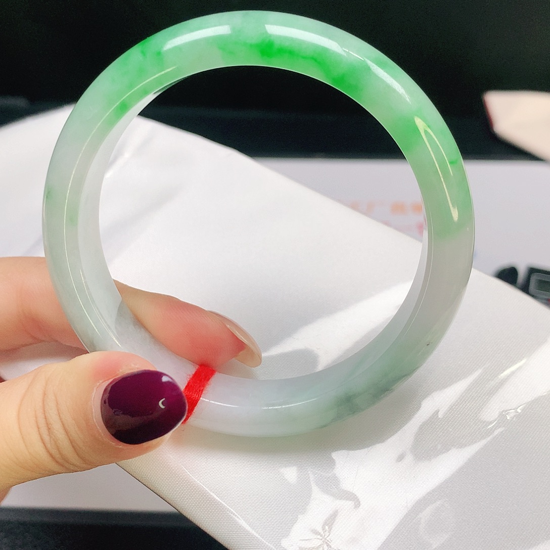 翡翠手镯未镶嵌1724