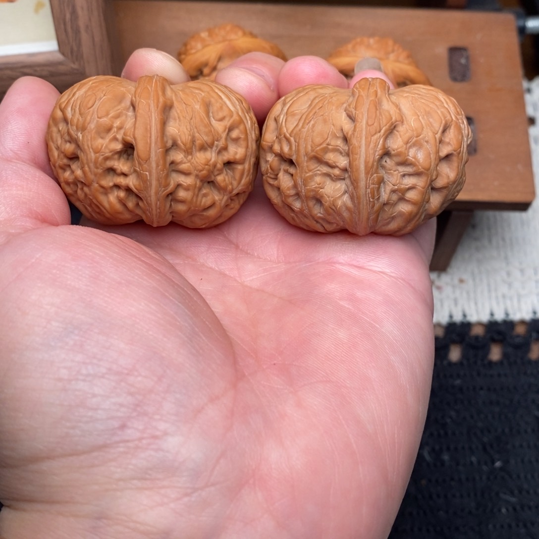 文玩核桃吊坠随*元宝44