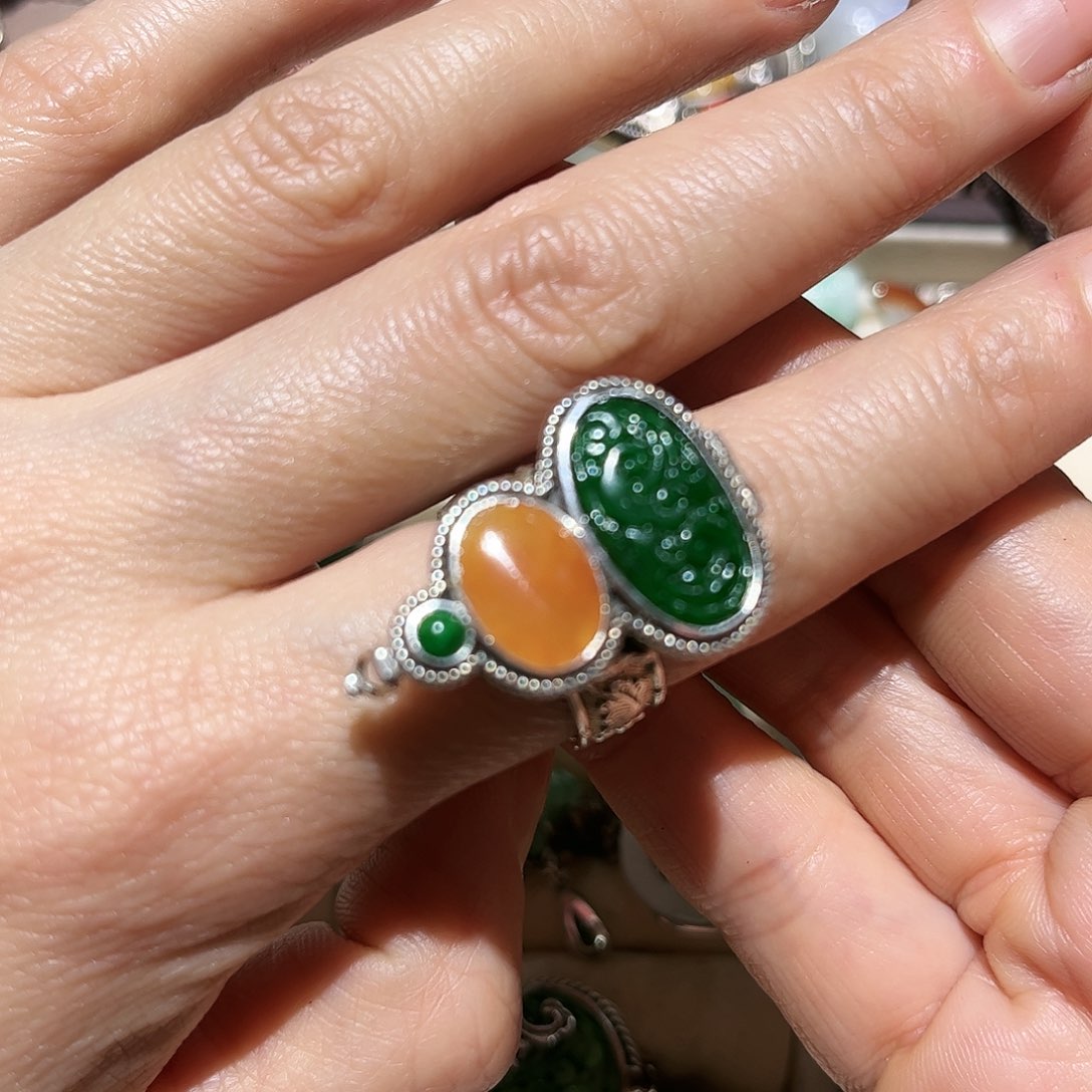 翡翠戒指银S925镶嵌个性十足时尚