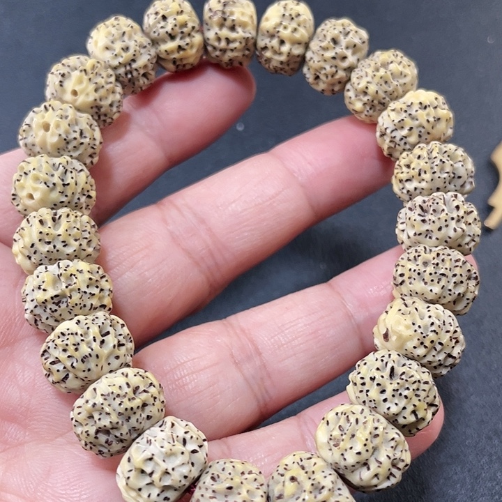 吊坠星月菩提大金刚13×9
