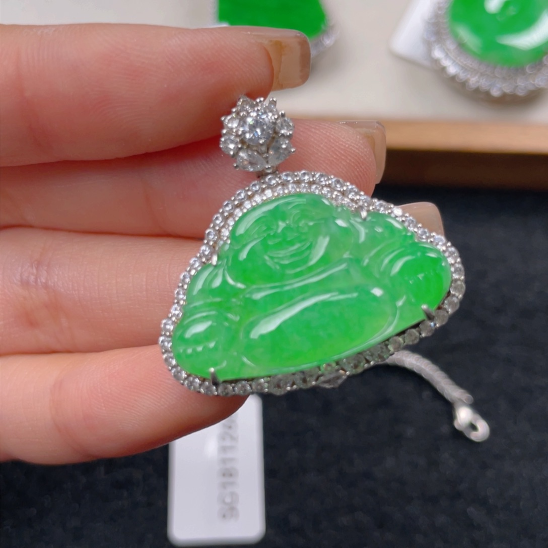 翡翠颈饰银S925镶嵌g h b b b h