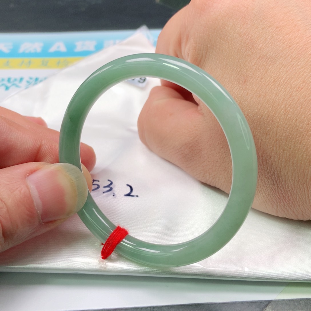 翡翠手镯未镶嵌0119号