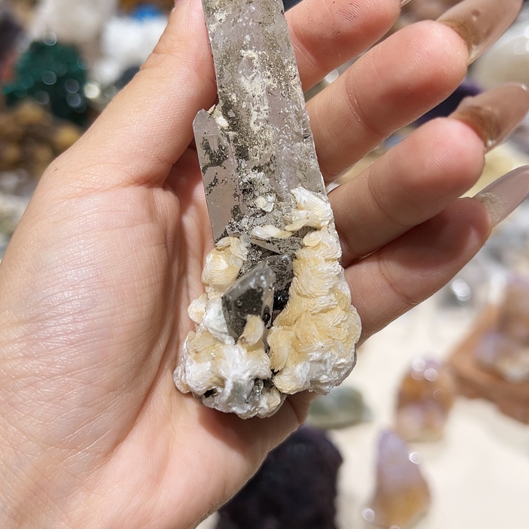 石材内蒙花瓣柱子完整