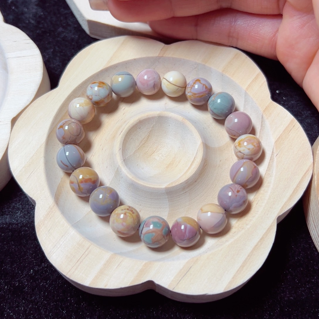 石英质玉手链未镶嵌不****?98