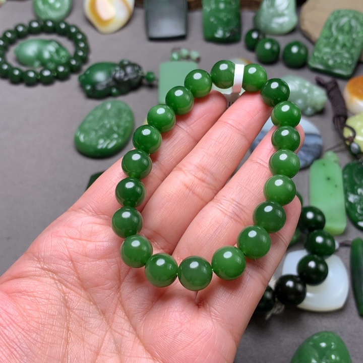 玉***海和田玉未镶嵌手串