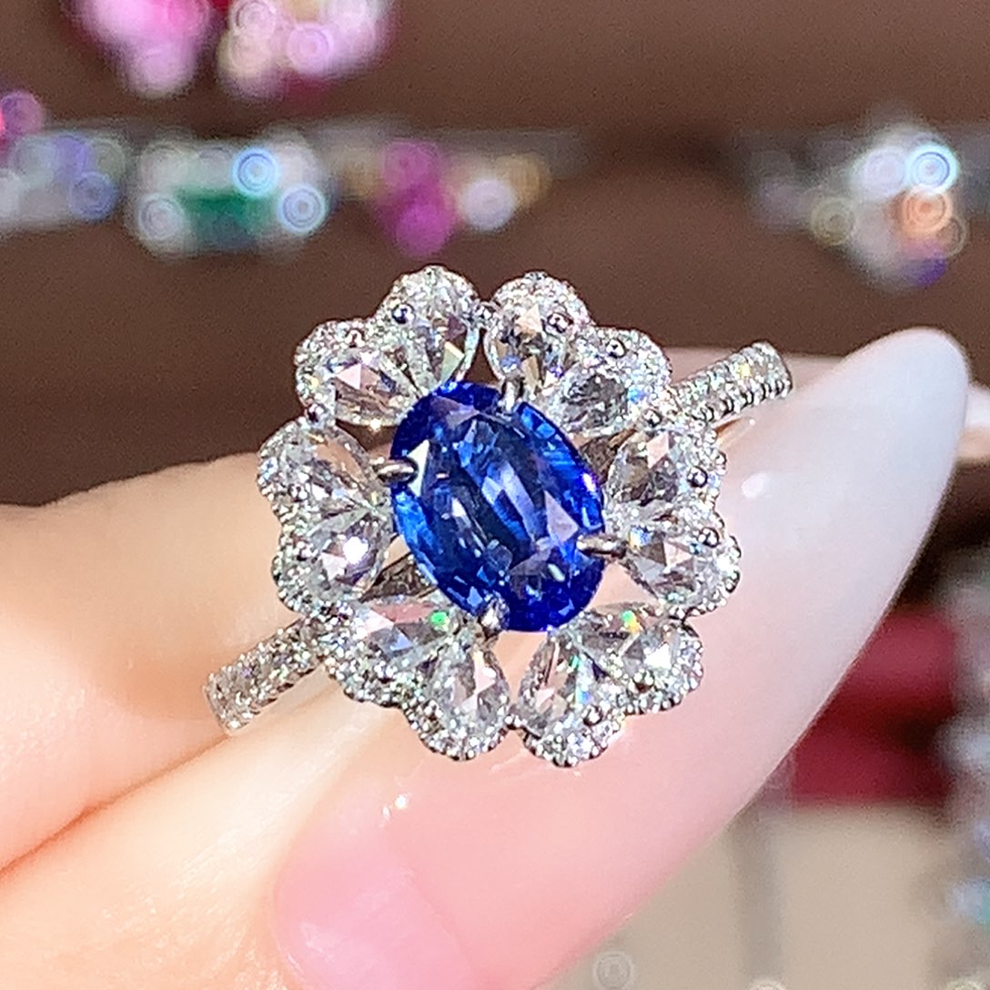 戒指18K金镶嵌蓝宝石1.09ct/天然宝石/七天无理由