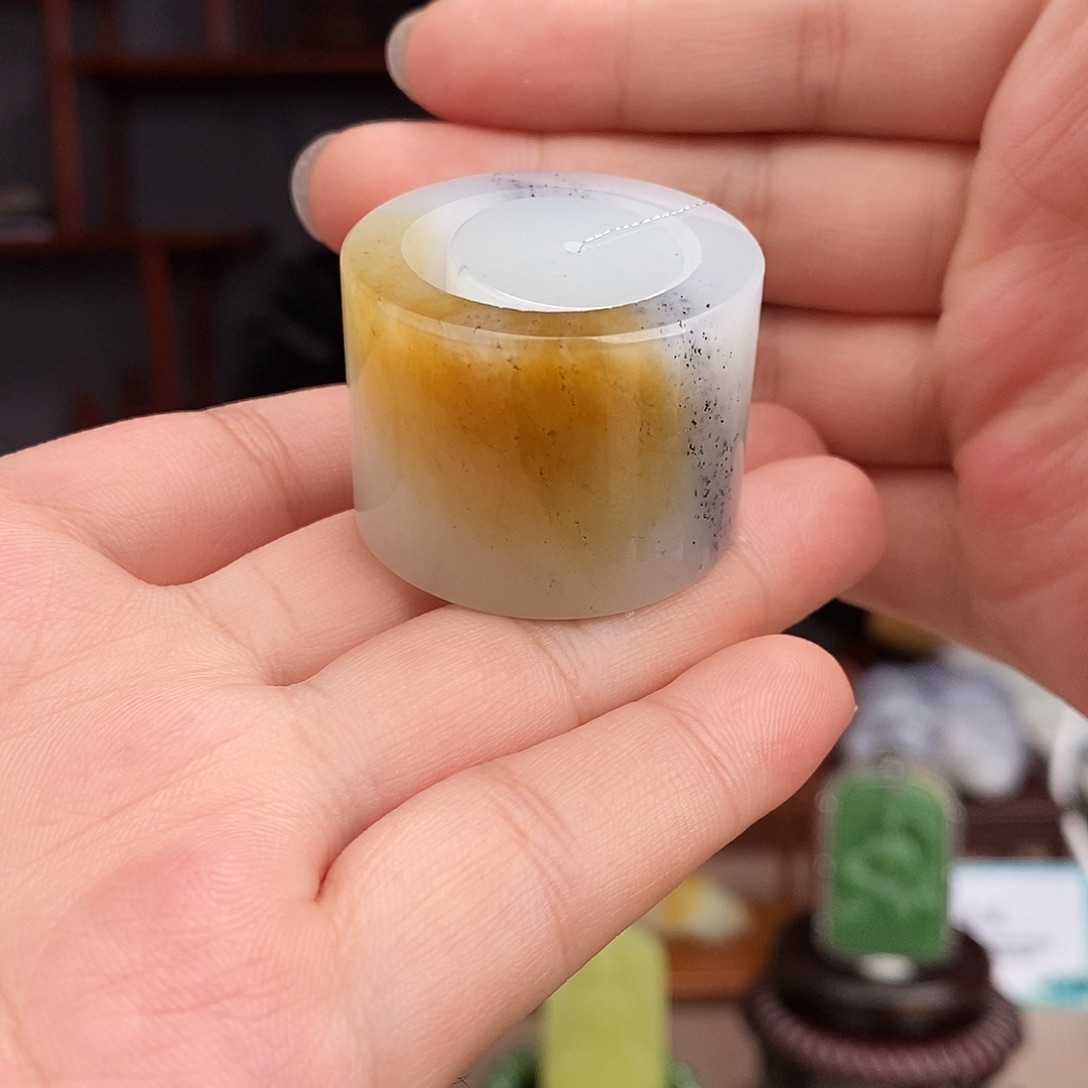 和田玉未镶嵌挂件内径22.6