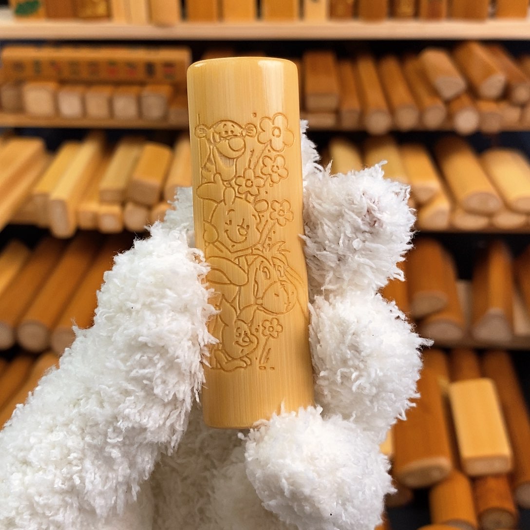 竹实心竹椭扁雕刻小熊