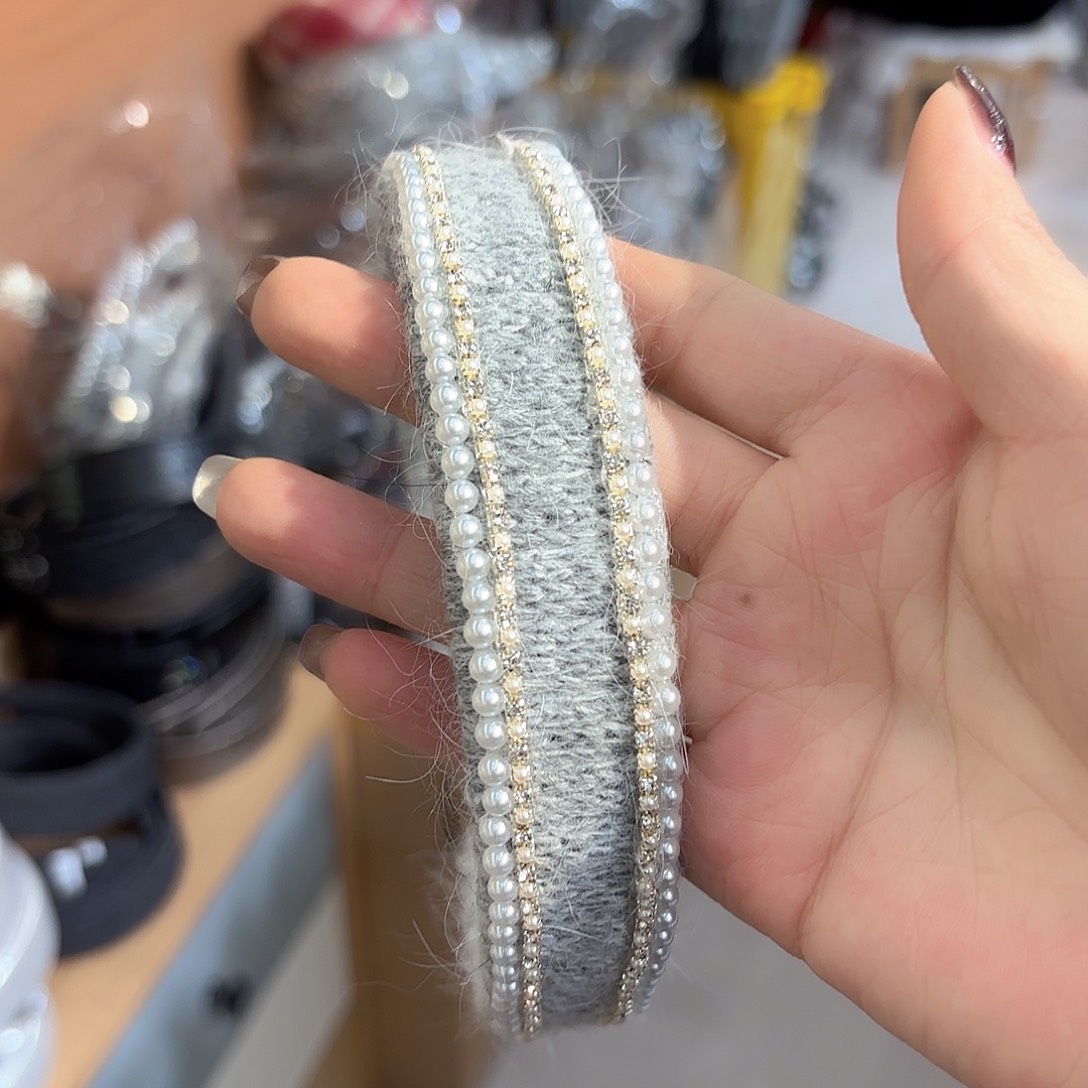 布艺铁合金重工珍珠发箍一个