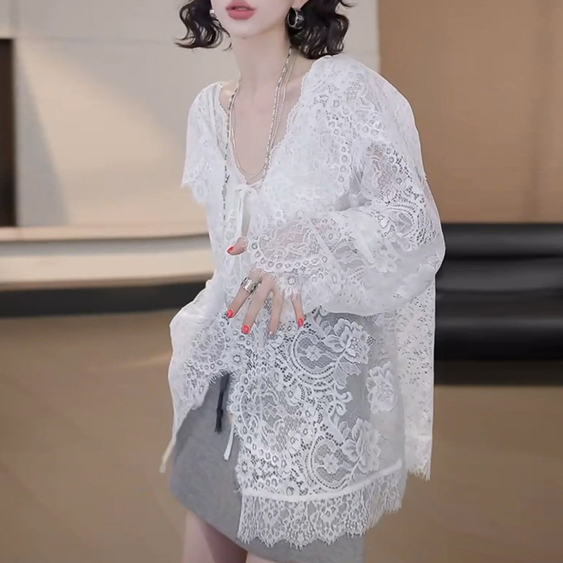 法式浪漫风蕾丝钩花连帽防晒衬衫外套女春秋新款时尚镂空开衫上衣