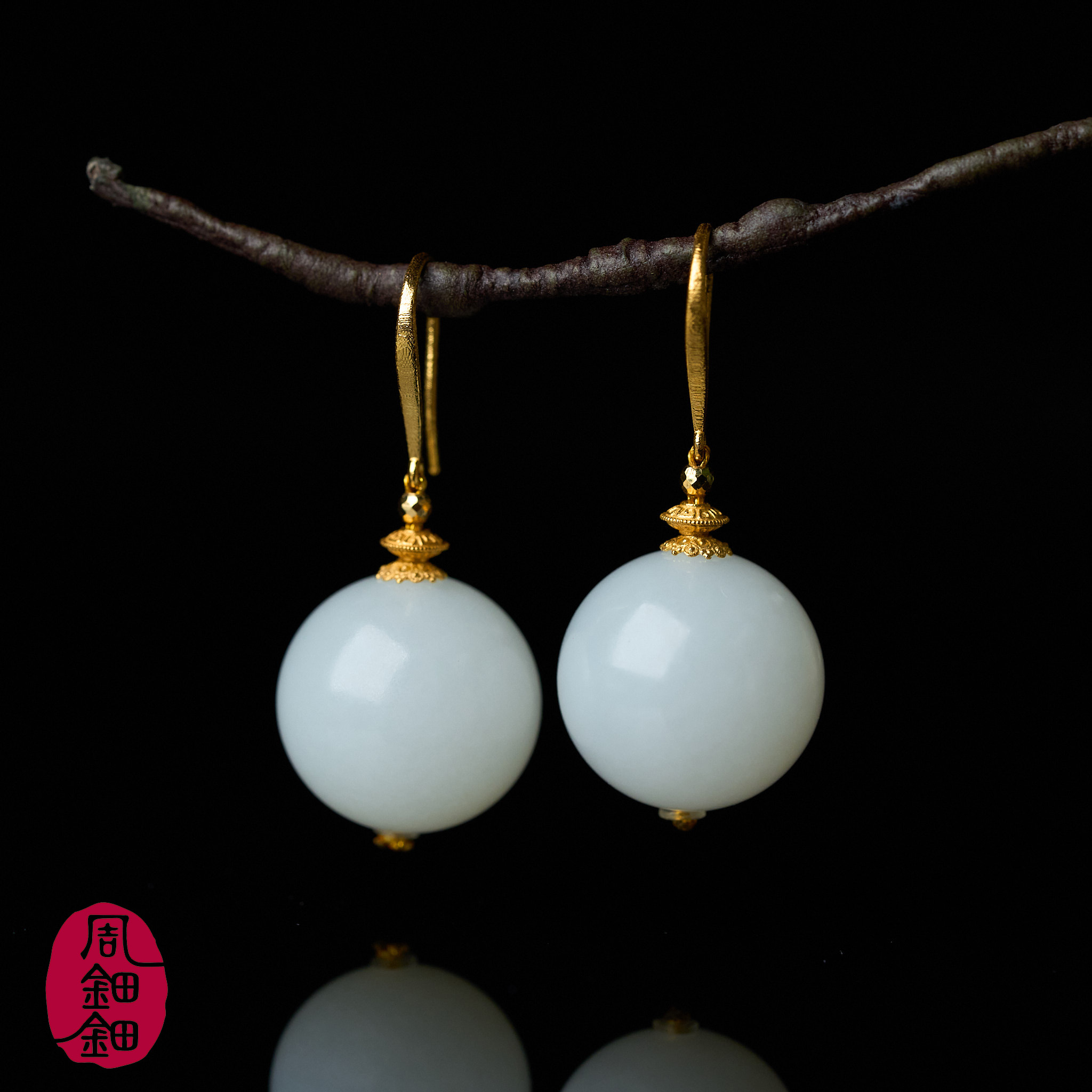 周钿钿®|镜月|天然和田玉顶俄高白18k金镶圆珠耳饰