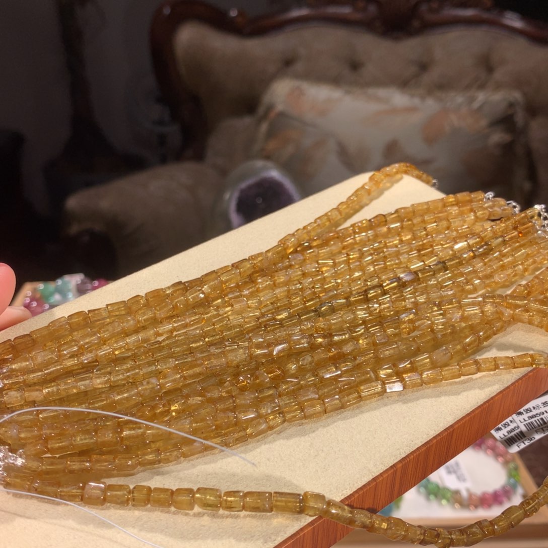 碧玺多样性发货一件未镶嵌