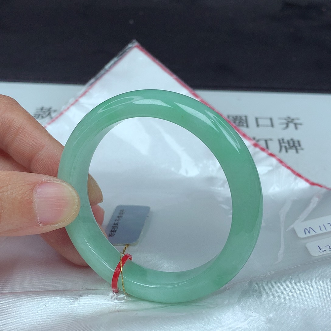翡翠手镯未镶嵌53圈3734