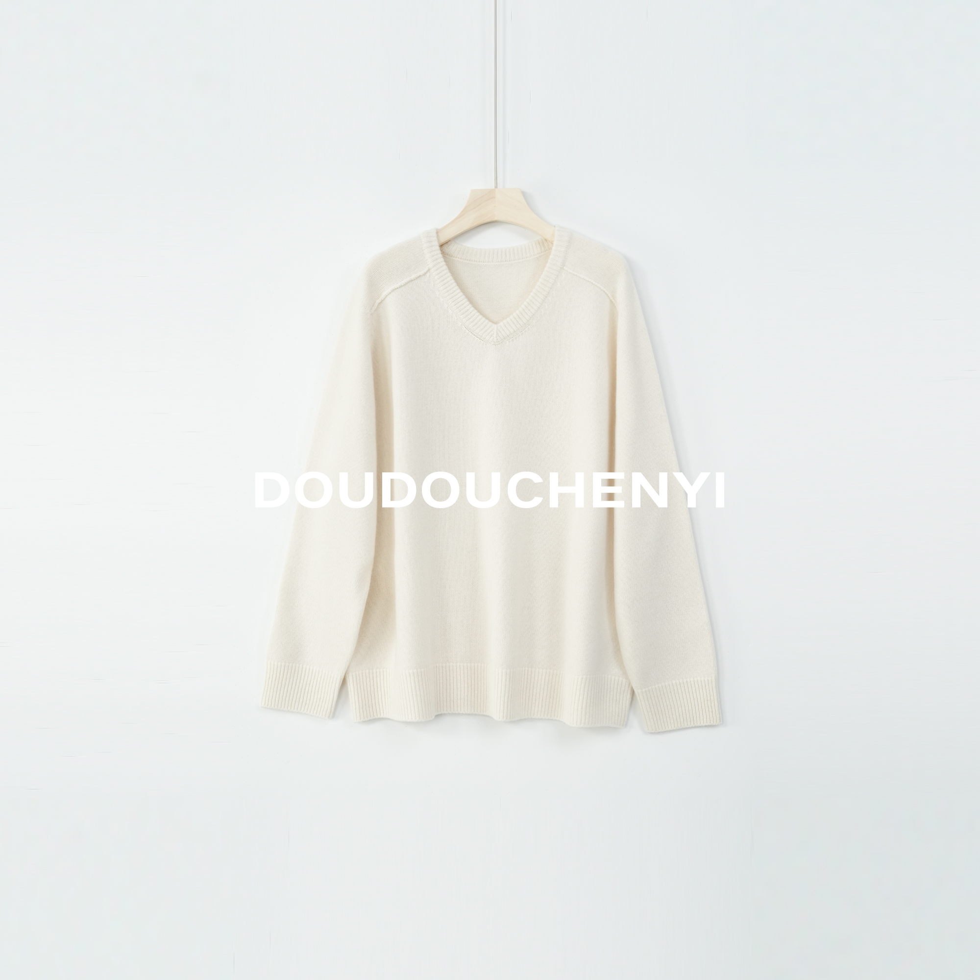 【DOUDOUCHENYI】羊毛羊绒混纺V领针织衫-25500